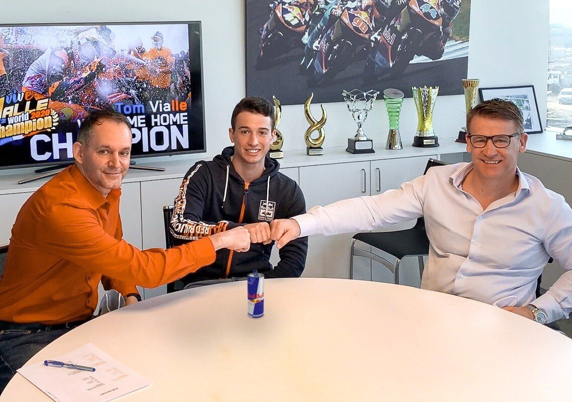 Tom Vialle, altri quattro anni con KTM